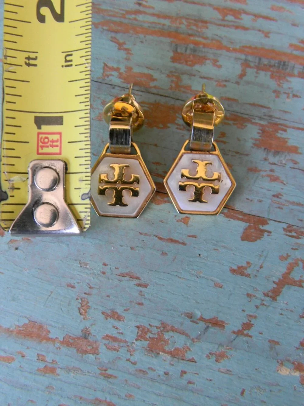 Tory Burch Mother of Pearl Geo Drop Earrings White/GOLD LOGO